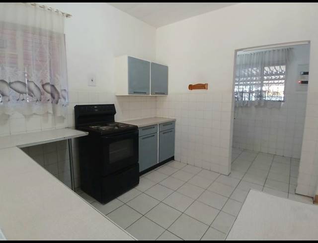 3 BEDROOM TOWNHOUSE FOR SALE IN BRACKENHURST